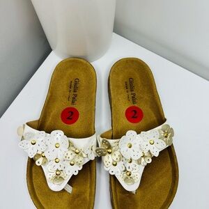 Giulia Piu White and Gold Floral Sandals